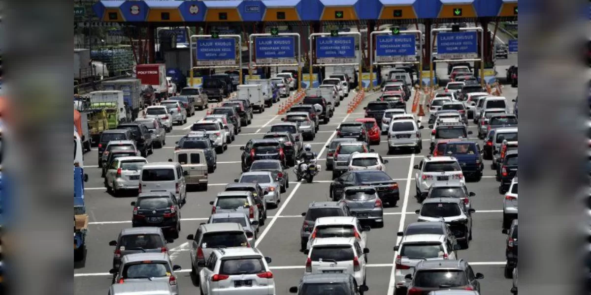 Foto ilustrasi Jadwal diskon tarif tol 30 persen mudik Lebaran 2026 (Pinterest @khanza)