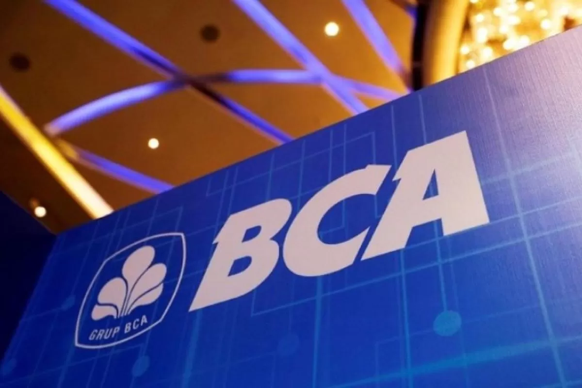Bank BCA membagikan dividen final tahun buku 2025 sebesar Rp281 per saham pada 8 April 2026. Catat jadwal penting dan strategi terbaru BCA!