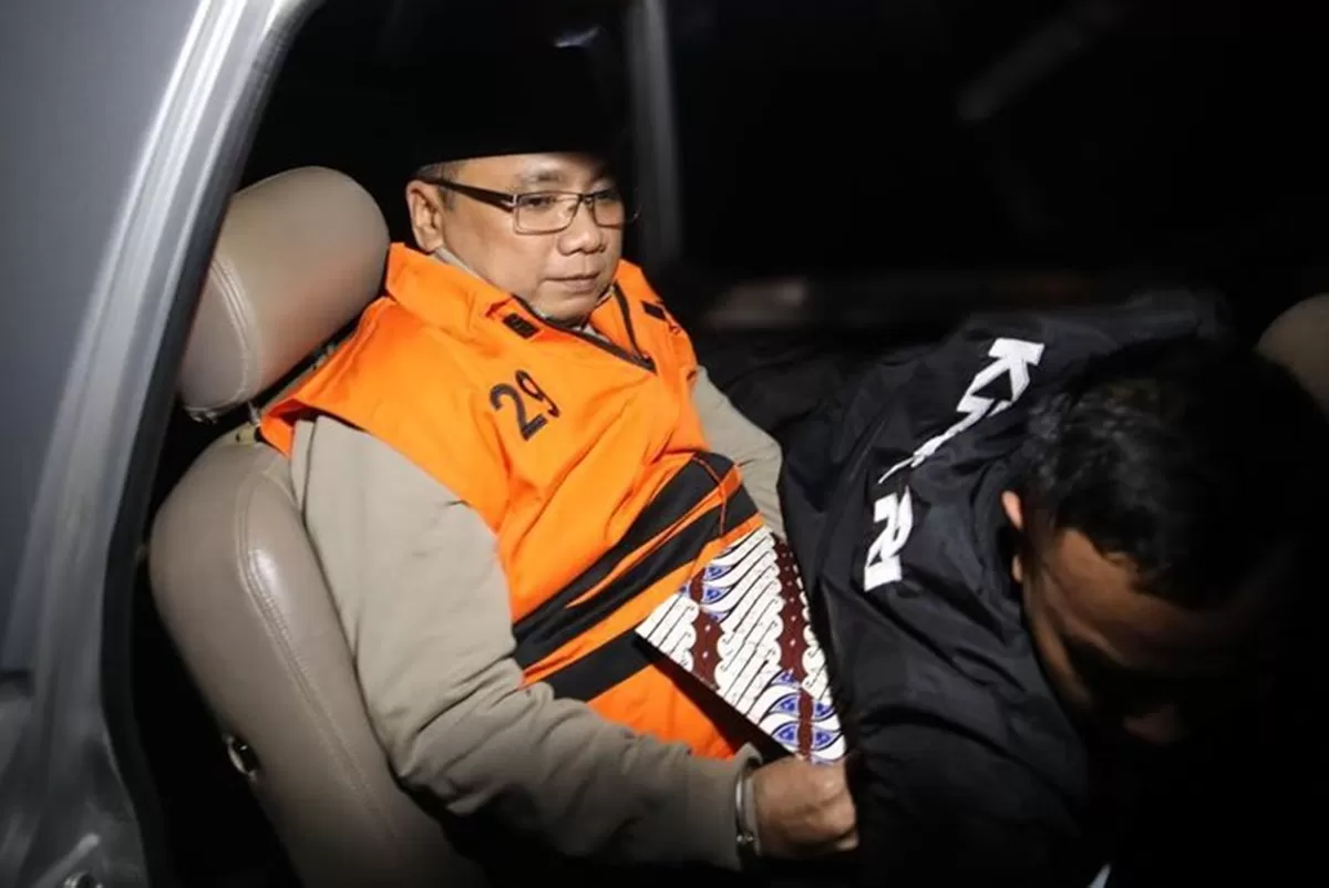 Penahanan Yaqut Cholil Qoumas: Dari Rutan KPK, Tahanan Rumah, lalu Kembali Masuk Rutan. (ANTARA FOTO)