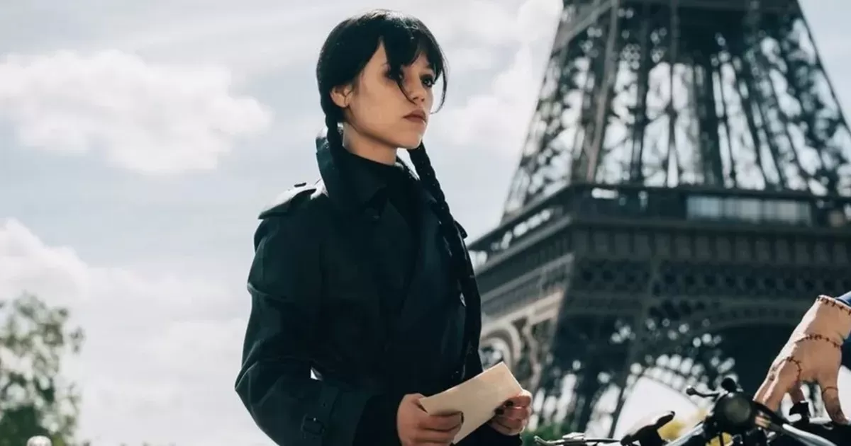 First Look Wednesday 3: Jenna Ortega di Paris, Misi Rahasia Cari Enid? (Netflix)