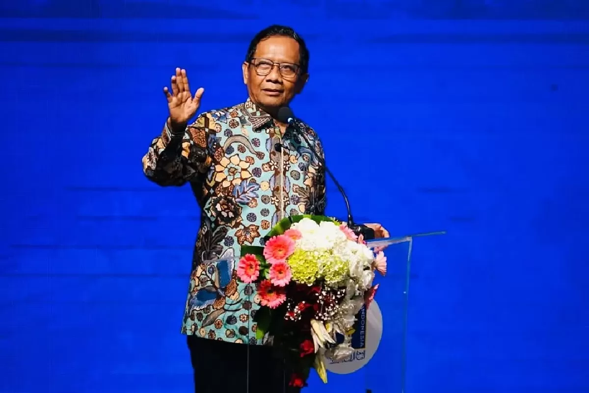  Temukan kisah menarik di balik nama Mahfud MD dan perjalanan kariernya sebagai tokoh penting di dunia hukum Indonesia.  &nbsp;