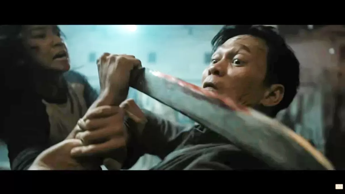 Review Ikatan Darah: Aksi Brutal Indonesia dengan Emosi Keluarga yang Menggigit. (YouTube/Cinema 21)