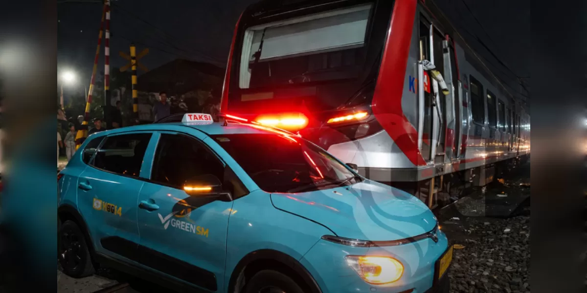 Ilustrasi  Benarkah Mobil Listrik Bisa Mogok Saat Lewat Rel Kereta (Instagram @dramakrlcommuterline)