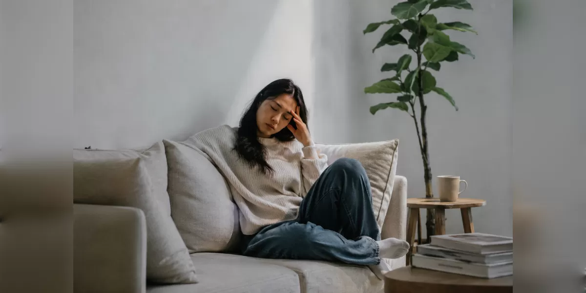 Ilustrasi Kenali 'Leisure Anxiety', Paradoks Me Time yang Bikin Merasa Bersalah (Desain AI )