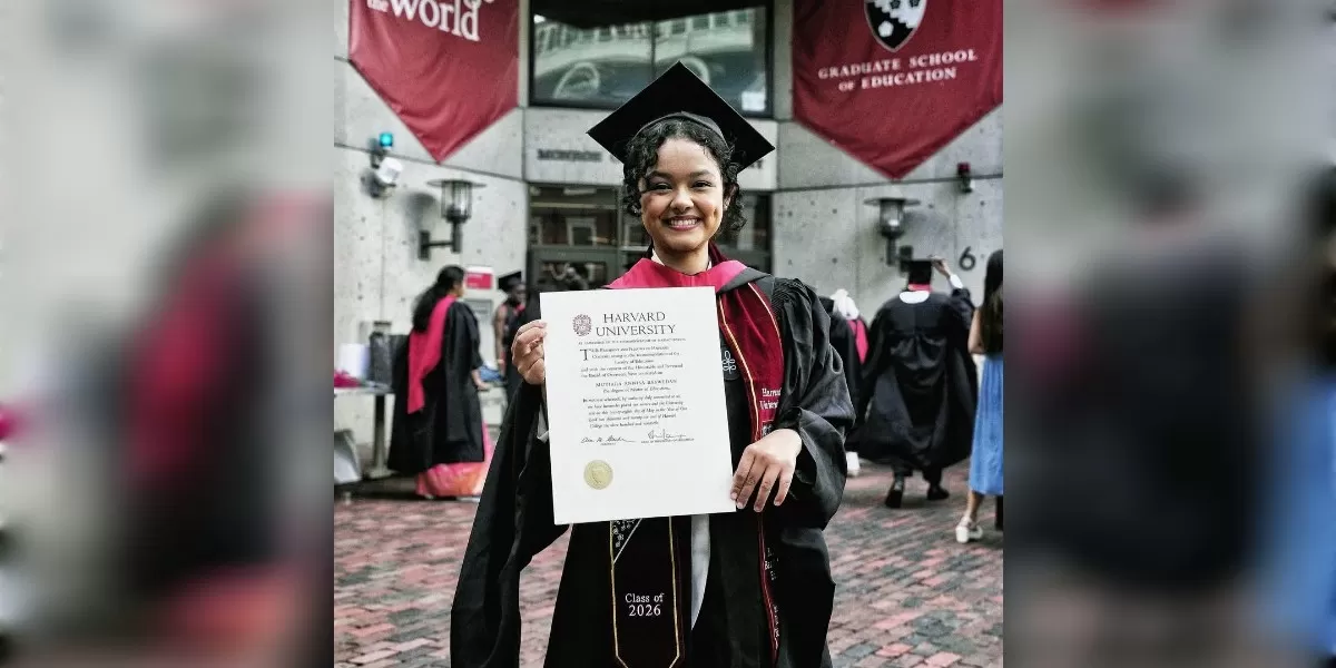 Foto Mutiara Baswedan lulus Master Harvard sambil menjadi ibu muda (Instagram @aniesbaswedan)