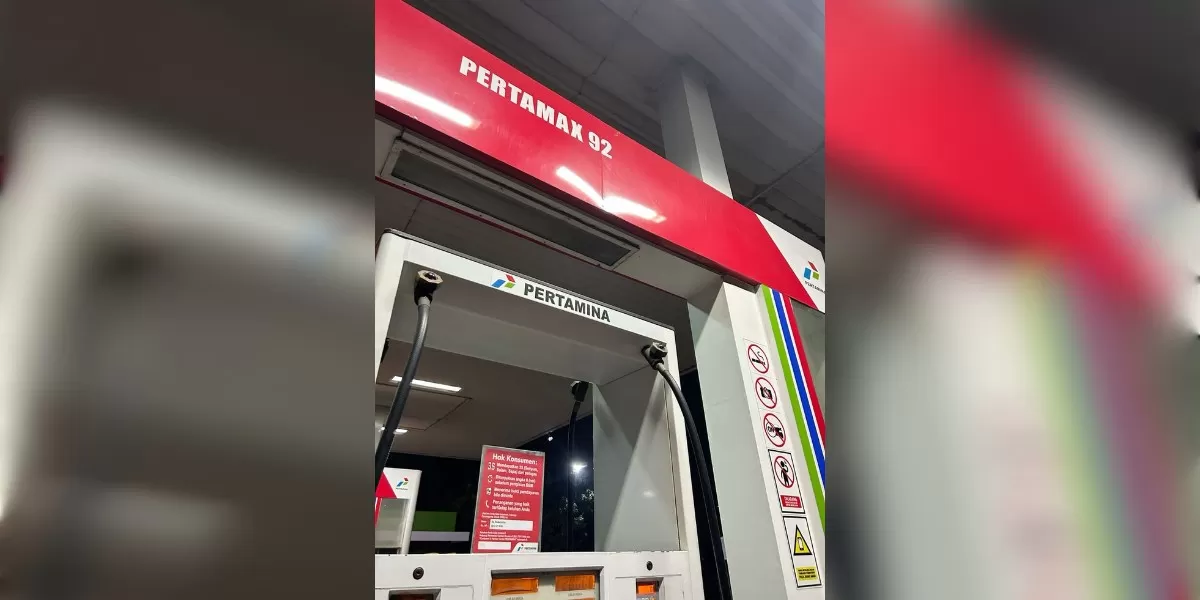 Ilustrasi Harga Pertamax resmi naik jadi Rp16.250 per liter (Pinterest @floratanasia)