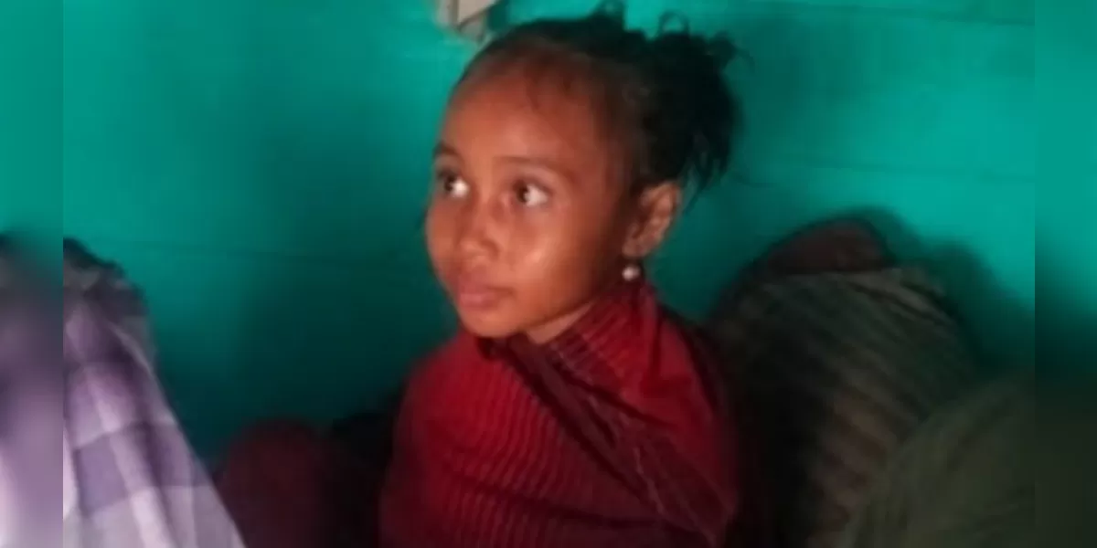 Bocah korban KLM Nurul Salsa selamat usai 4 hari mengapung di laut. (Tiktok @selayarnews)