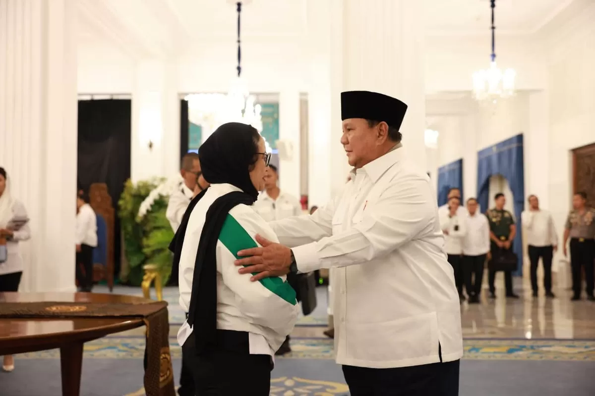 Nanik Deyang berpamitan kepada Presiden Prabowo untuk melakukan pengobatan jantung sekaligus mengundurkan diri sebagai Kepala Badan Gizi Nasional (BGN) pada Rabu (22/7/2026).  (Facebook/Naniek Sudaryati Deyang)