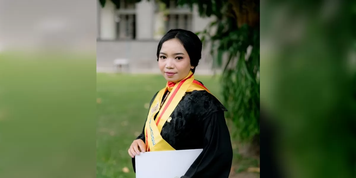 Yesita lulus S3 UGM usia 27 tahun dengan IPK 3,99.  (UGM.ac.id)