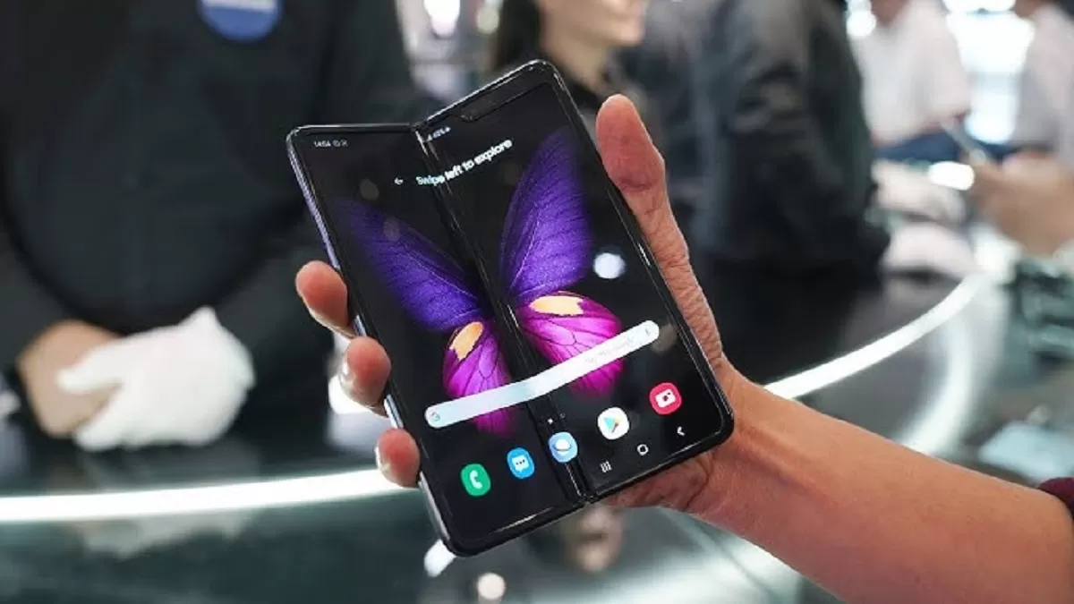 Pentingnya Memeriksa Lipatan Layar HP Fold Bekas (Youtube)