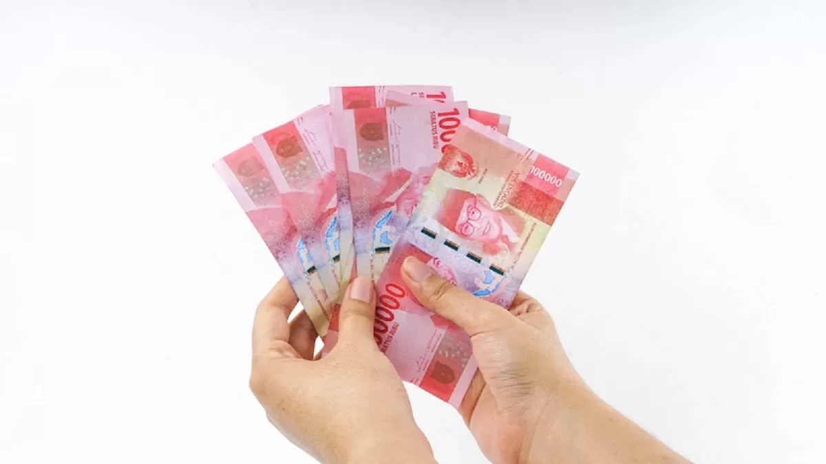 Bansos Kemensos Rp600 ribu Agustus 2026 disalurkan bertahap. Cek status BPNT lewat NIK KTP di sini.
