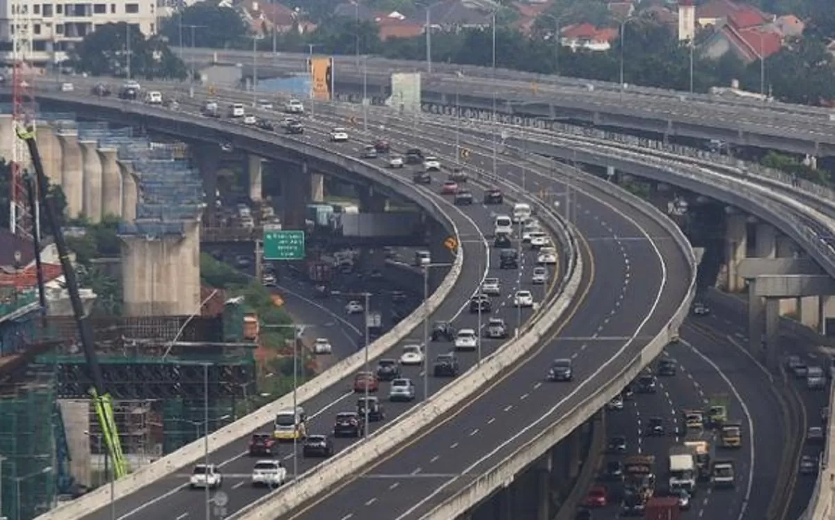 Penyebab Tol MBZ Arah Cikampek Ditutup Hari Ini 28 Agustus 2026