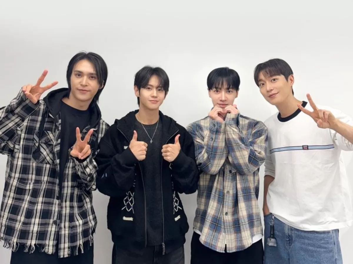 Judul: Lebih dari Satu Dekade Sejak Debut, HIGHLIGHT Tetap Bersinar di Industri K-POP