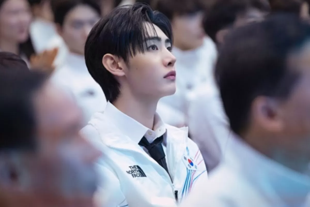 Sunghoon ENHYPEN Jadi Pembawa Obor Untuk 'Olimpiade Musim Dingin Milano Cortina 2026'