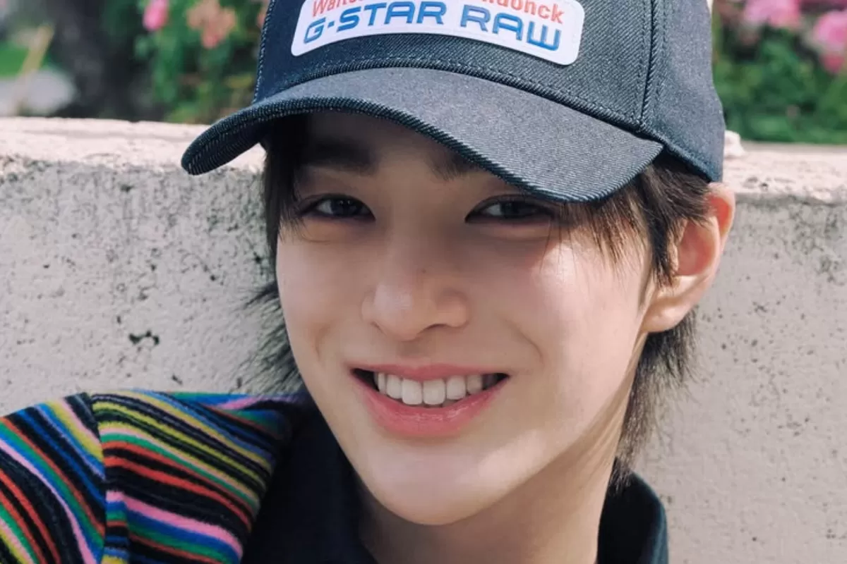 Alami Cedera Jari, Keonho Akan Tetap Tampil di Konser 'PUT YOUR PHONE DOWN' Dengan Meminimalkan Gerakan Tangan (BIGHIT MUSIC)