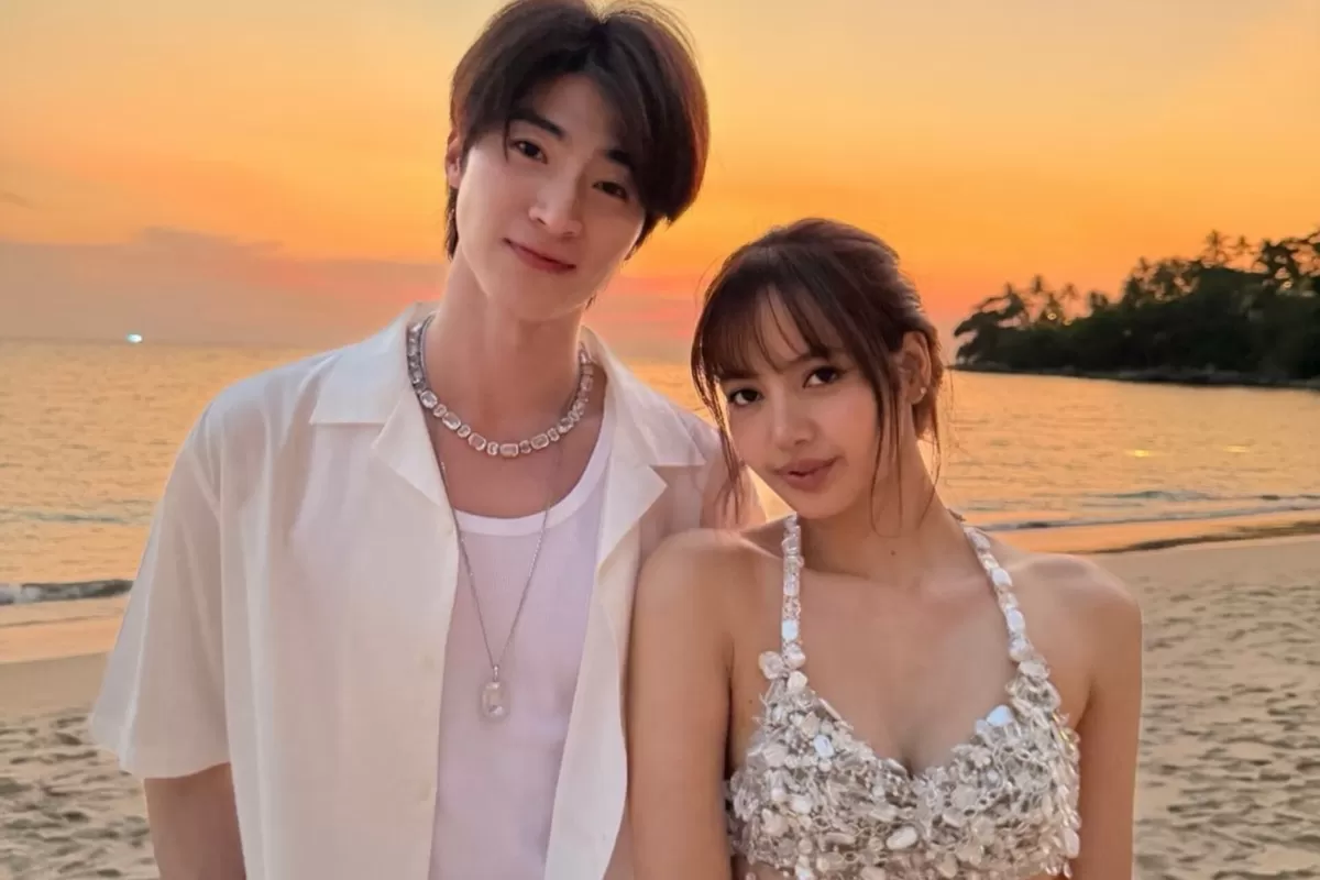 Lisa BLACKPINK Dirumorkan Berkencan dengan Aktor Thailand Pongthiwat