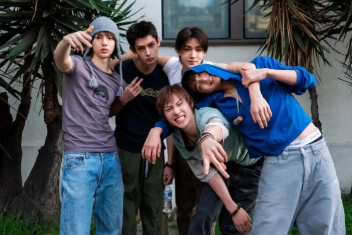 Rayakan Anniversary 1 Tahun, CORTIS Rilis Versi Extended Mini Album 'GREENGREEN' (BIGHIT MUSIC)