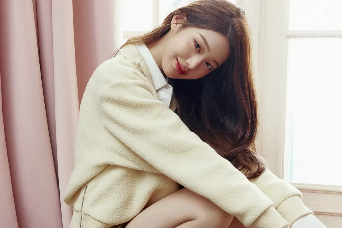Jang Wonyoung IVE Dinobatkan Sebagai Duta UGG untuk wilayah Asia-Pasifik (UGG)