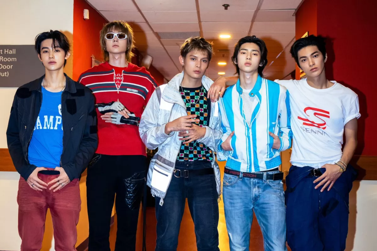 CORTIS Tampil di Hadapan 60.000 Penonton di F1 Singapore Grand Prix (BIGHIT MUSIC)