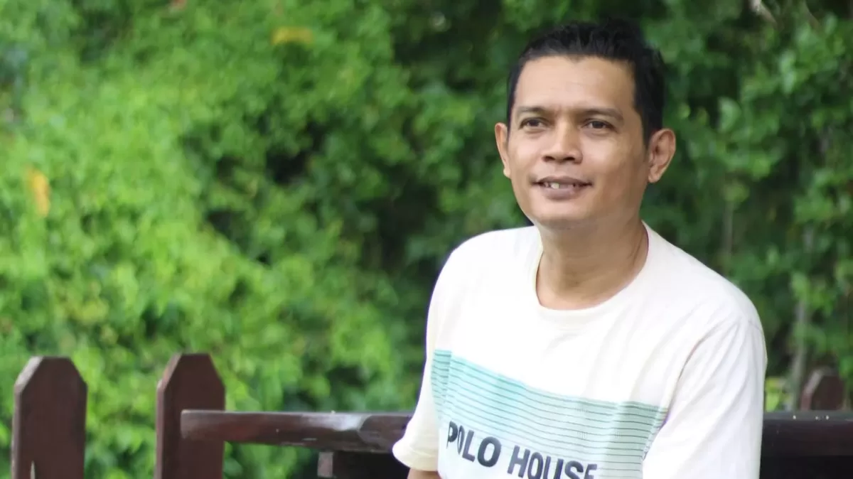 Ance Prasetyo selaku kordinator Kelompok Pegiat Anti Korupsi yang membedah dokumen perizinan tambang emas Tumpang Pitu Banyuwangi  (JPP)