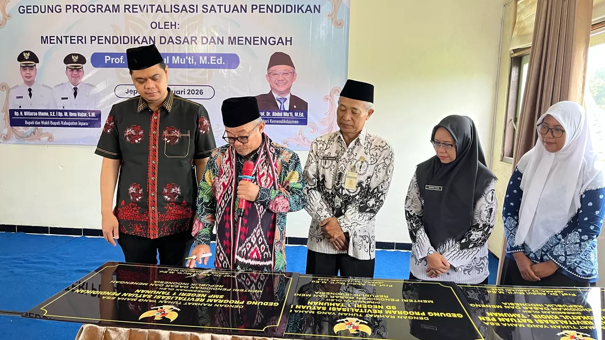 Menteri Pendidikan Dasar dan Menengah (Mendikdasmen) Abdul Mu'ti saat berkunjung di salah satu lembaga pendidikan di Kabupaten Jepara, Sabtu (3/1/2026). (Istimewa for Pantura Network)