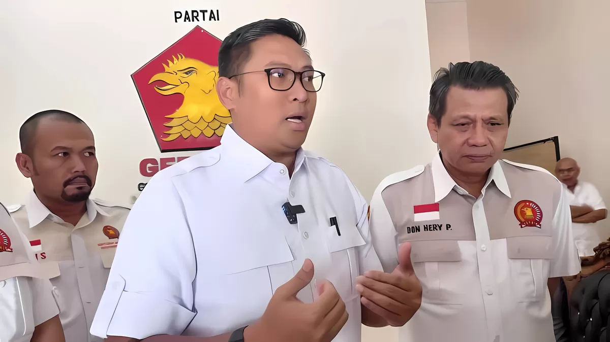 Ketua DPD Partai Gerindra Jawa Tengah, Sudaryono (tengah), belum lama ini. (Istimewa for Pantura Network)