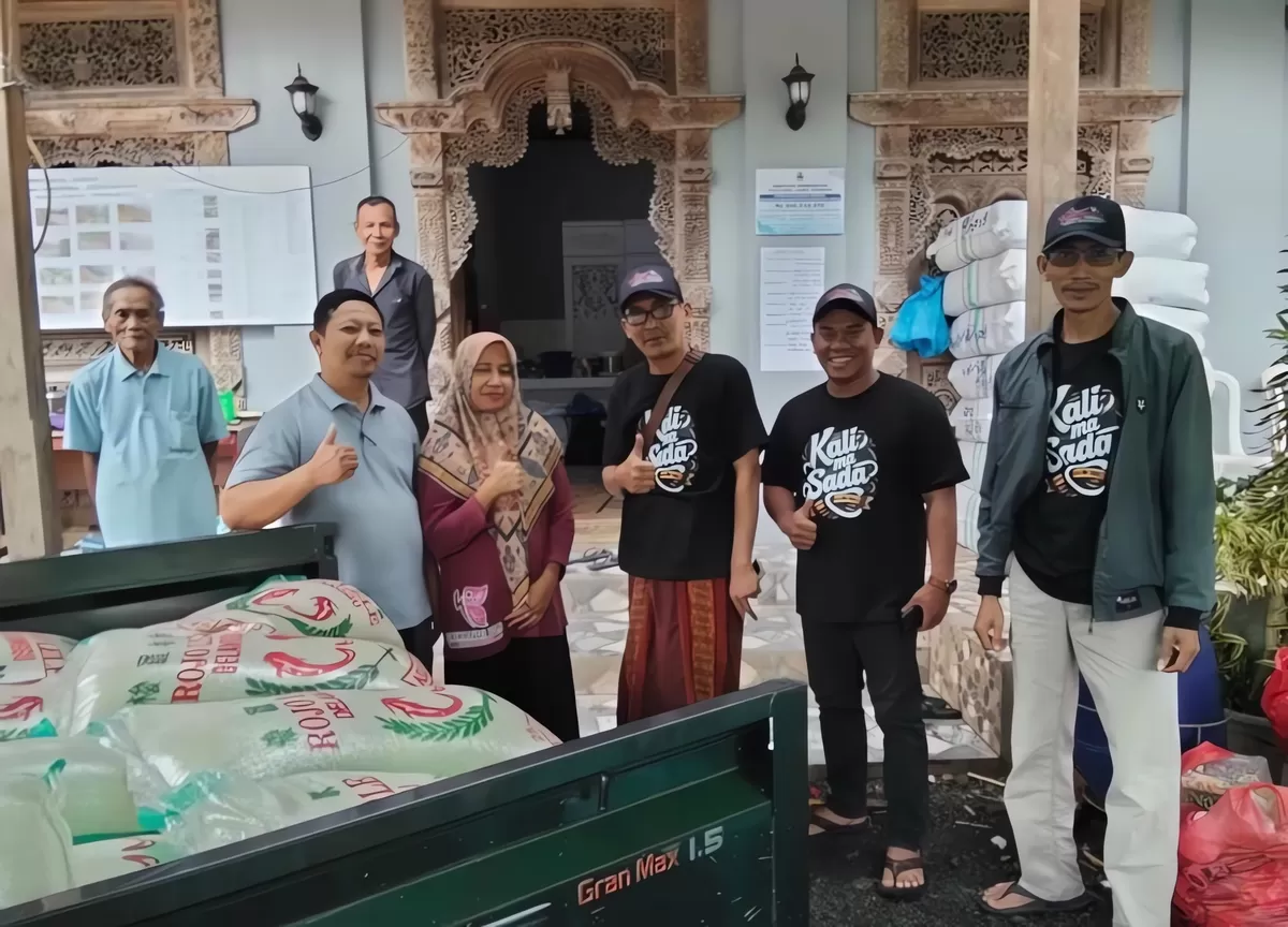 Kepala Desa Tempur, Maryono bersama Pembina KALIMASADA, Muhammad Zakki Mualida (Gus Zakki) di Desa Tempur, Kecamatan Keling, Kabupaten Jepara, Jumat (23/1/2026). (Istimewa for Pantura Network)