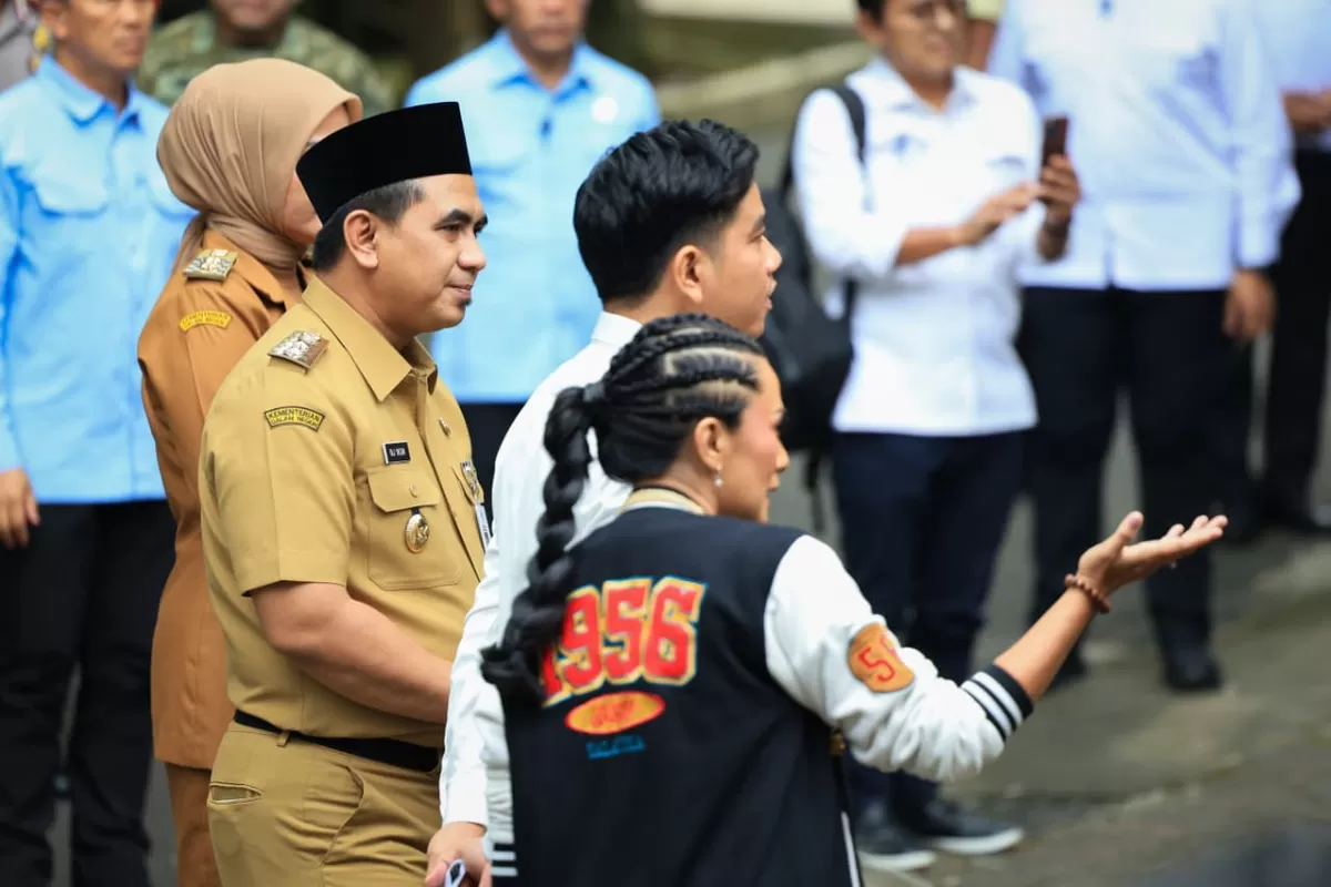 Gibran dan Taj Yasin Bangun Dialog Hangat Bersama Mahasiswa UKSW