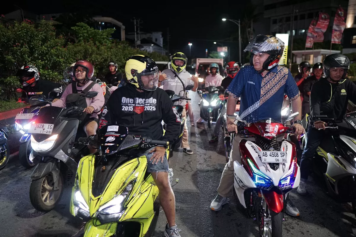 Night Riding Aerox Satukan Biker Lintas Kota Nikmati Gemerlap Semarang 