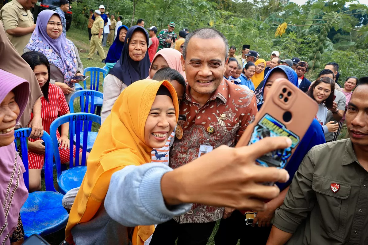 Interaksi Langsung Gubernur Ahmad Luthfi dengan Warga Warnai Kunjungan RTLH