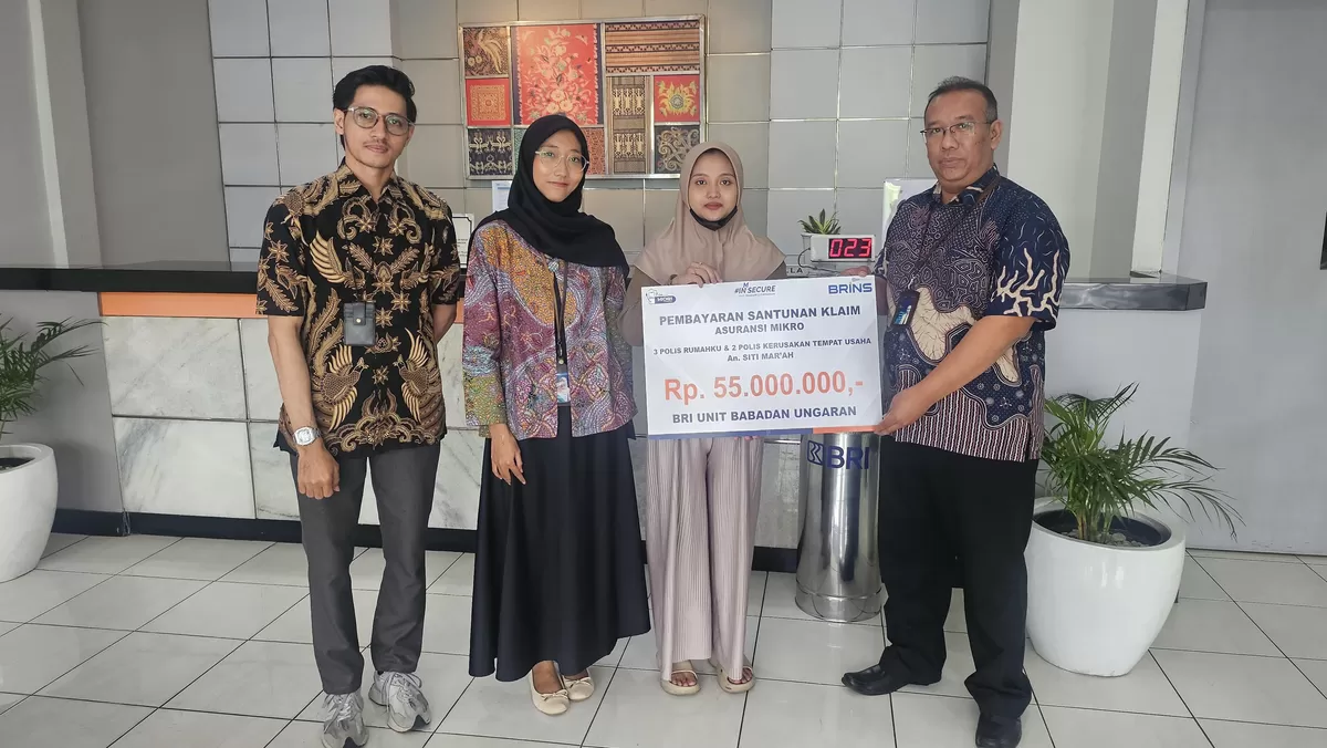BRI Ungaran Salurkan Santunan Asuransi Mikro Rp 55 Juta