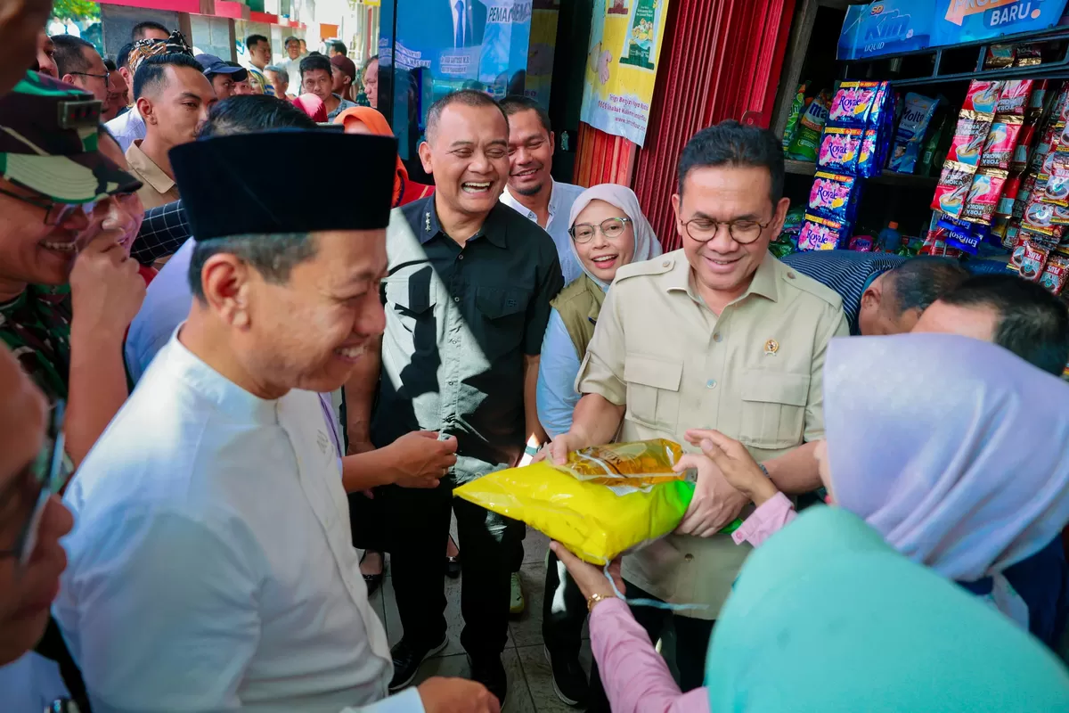 Sidak Pasar Kudus, Mendag dan Gubernur Jateng Pastikan Pasokan dan Harga Tetap Terkendali