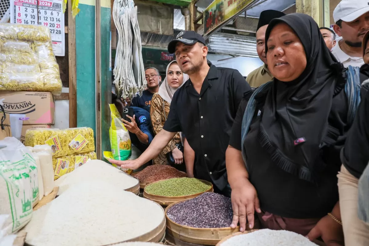 Gubernur Luthfi Ajak Pedagang Jaga Stabilitas Harga Menjelang Peningkatan Permintaan Lebaran 