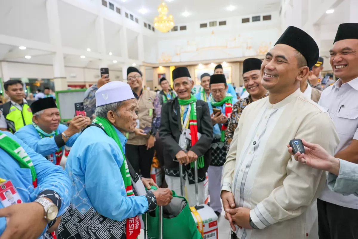 Wagub Jateng Lepas Kloter Perdana, 34.122 Jemaah Haji Berangkat ke Tanah Suci