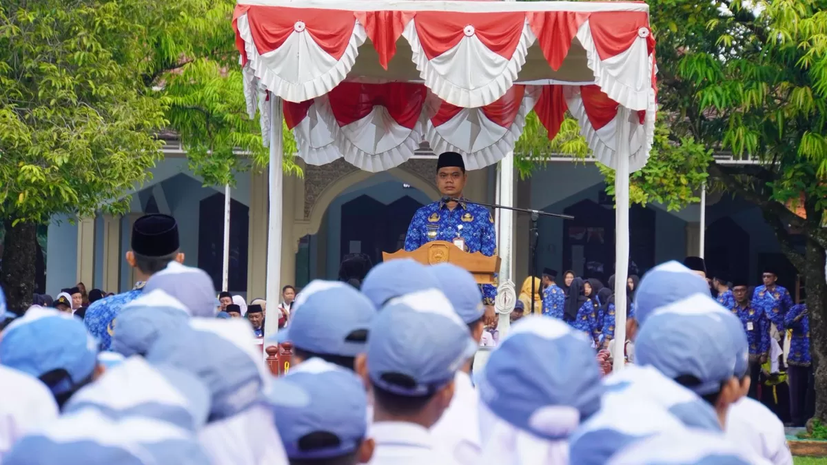 Bupati Jepara, Witiarso Utomo saat Hari Pendidikan Nasional (Hardiknas) ke-67 dan Hari Otonomi Daerah (Otda) ke-30 di Lapangan SMA Negeri 1 Jepara, Senin (4/5/2026). (Istimewa for Pantura Network)