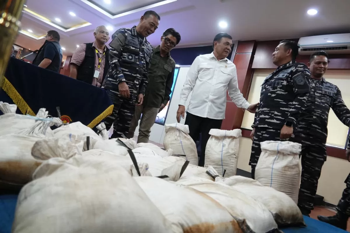 Menko Polkam Apresiasi TNI AL Usai Gagalkan Penyelundupan Lebih dari Rp14 Triliun