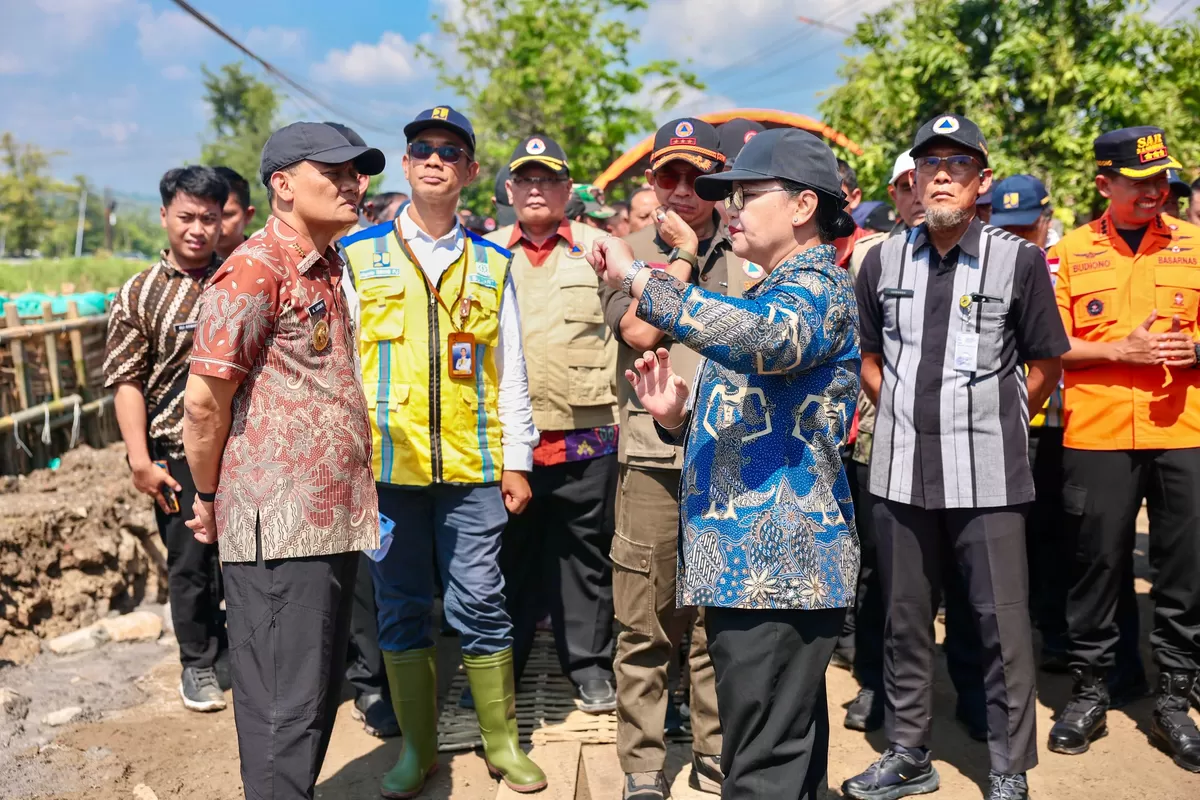 Huntara untuk Korban Banjir Plumbon Semarang Disiapkan, Bantuan Terus Mengalir