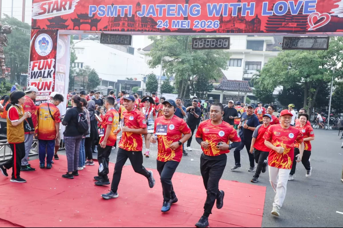 Hadiri PSMTI Walk &amp; Run, Gus Yasin Ajak Masyarakat Rajin Berolahraga