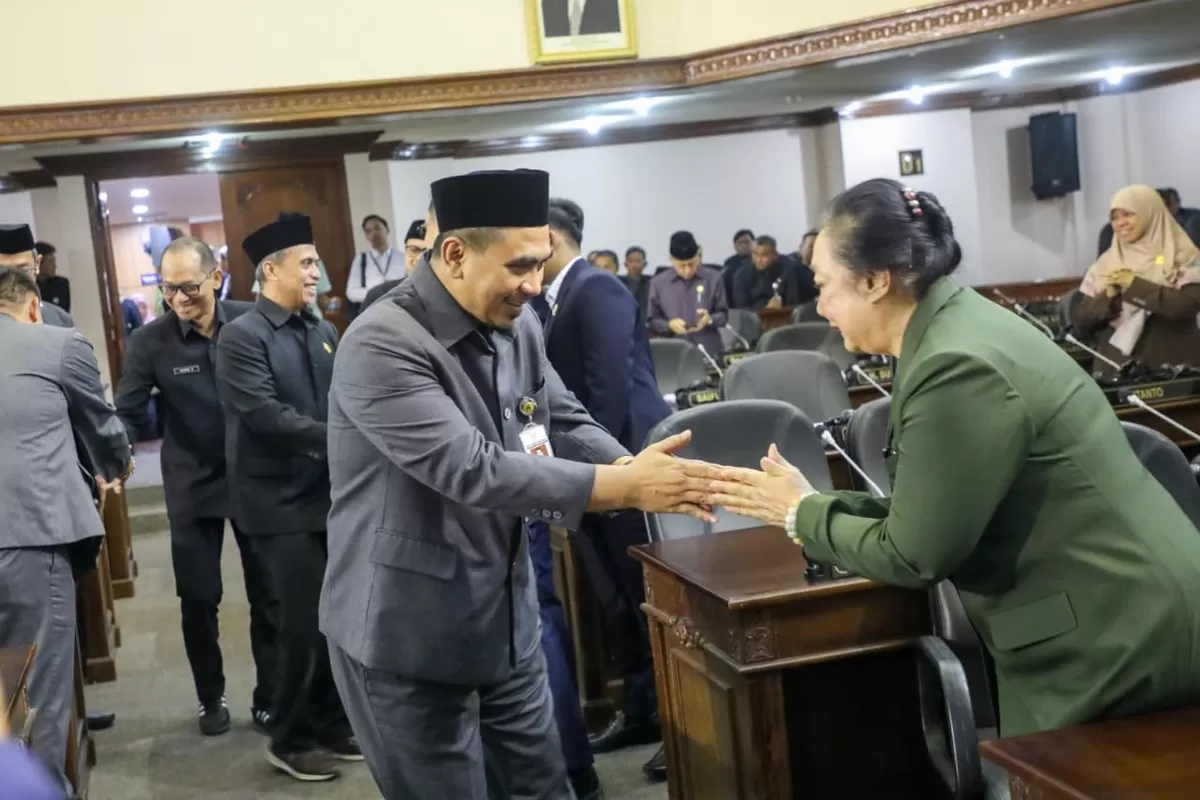 Pemprov Jateng Tegaskan Tak Ada Pemberhentian Guru Honorer