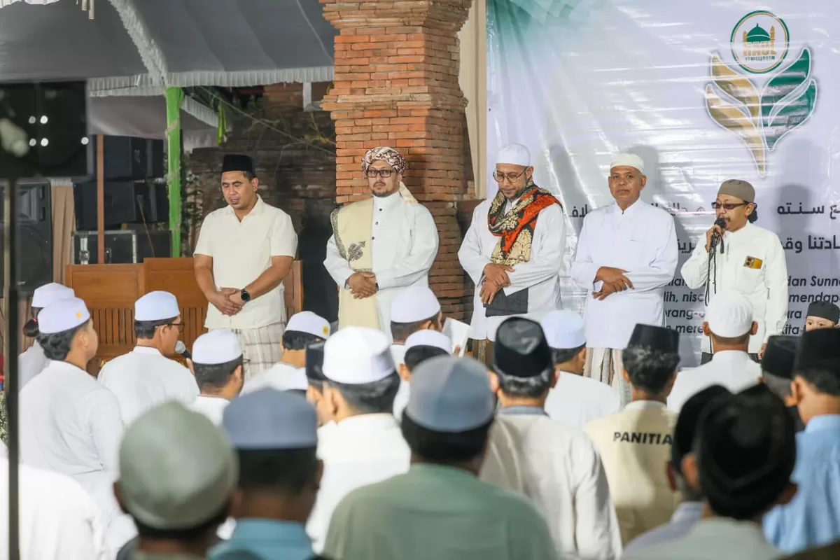 Ribuan Jamaah Hadiri Haul Akbar Al Marom, Pedagang Raup Berkah Ekonomi