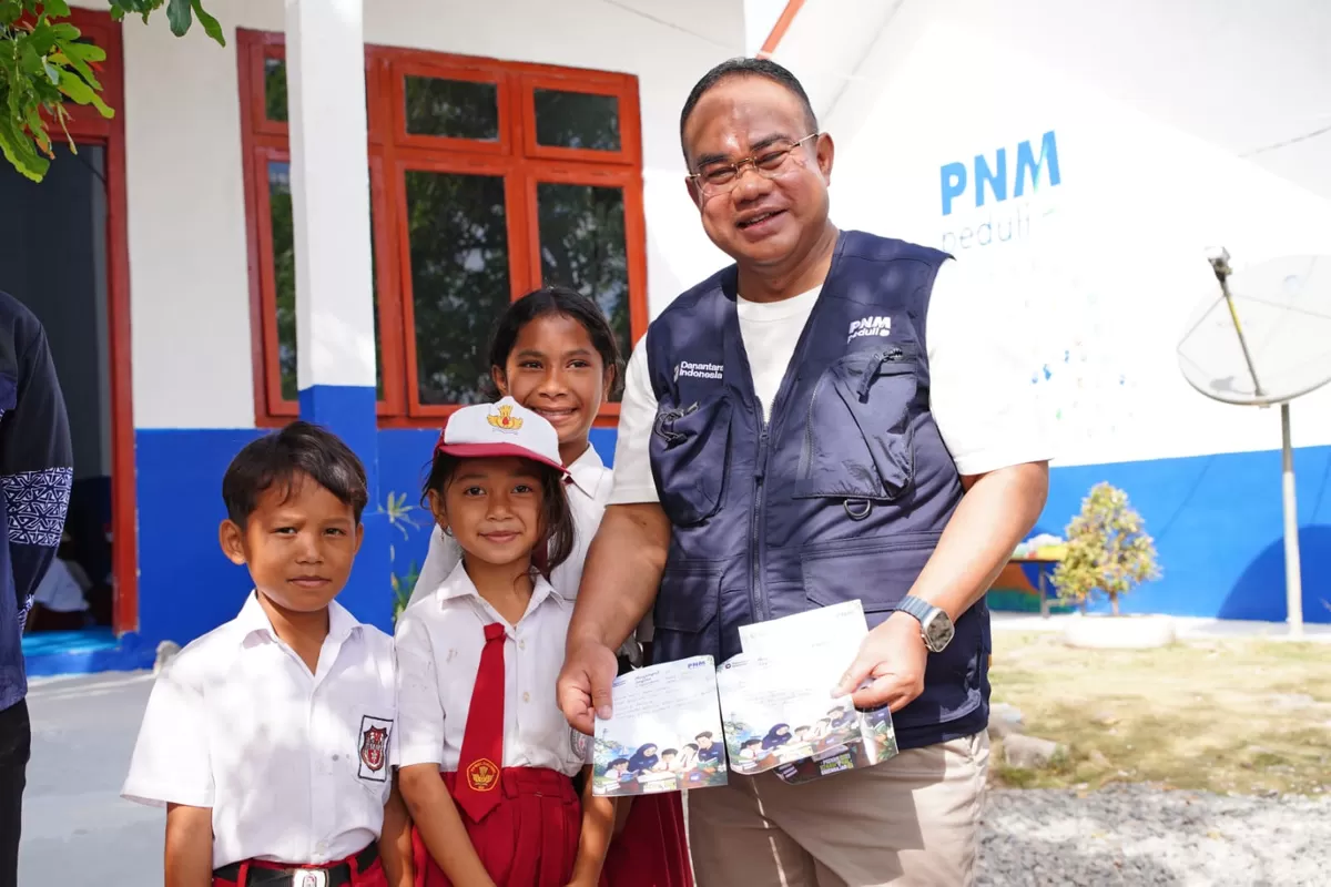 Kala Anak Nasabah PNM Mekaar Berkata: Orang Tua Saya Berjuang di Sawah, Saya Berjuang di Sekolah