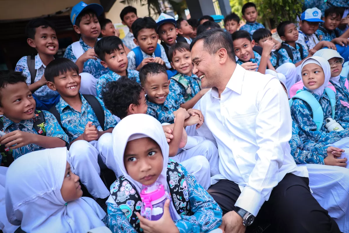 Pemprov Jateng Bangun Kembali Dua SD Roboh, Luthfi Minta Mitigasi Dipercepat
