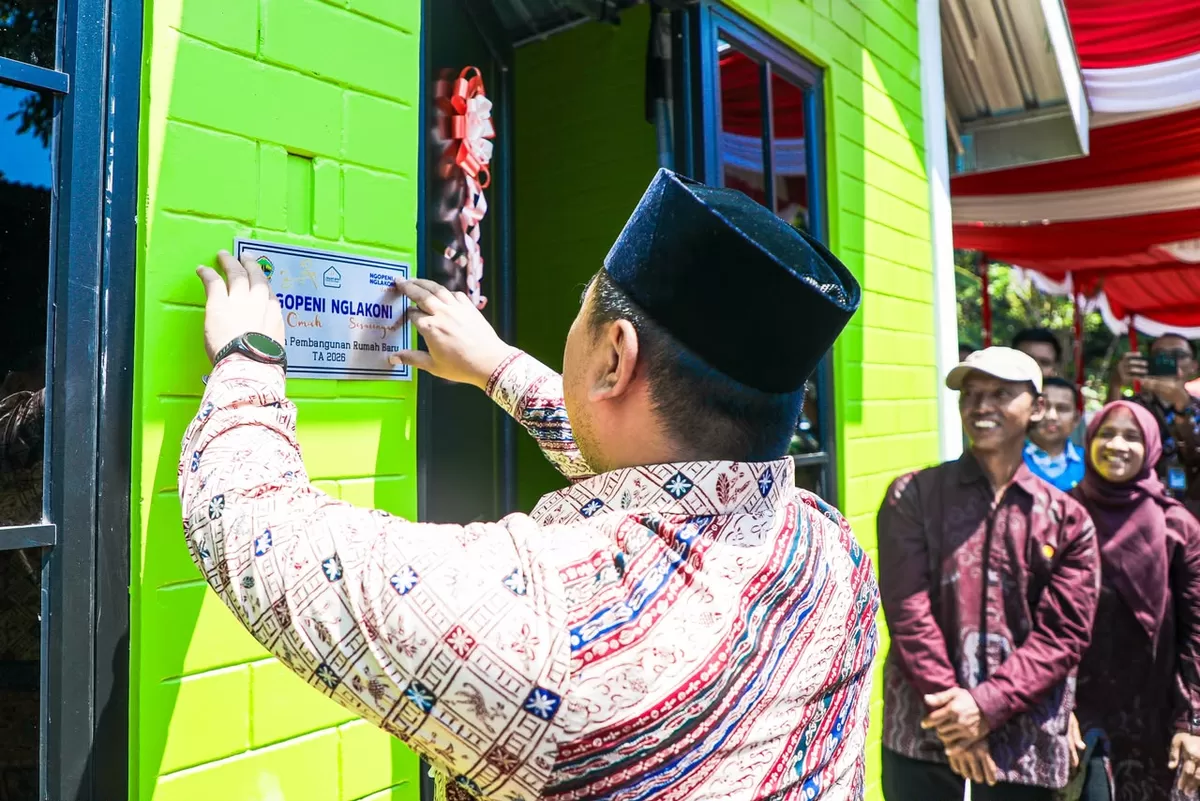 Bangun Rumah Lebih Murah, Pemprov Jateng Uji Bata Interlock di Wonogiri