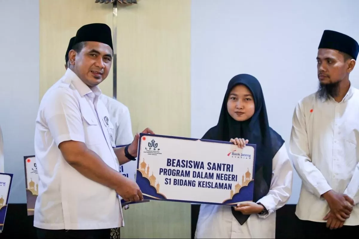 Hari Jadi ke-81 Jateng: Pesantren Makin Berdaya, Santri Makin Terbuka Raih Beasiswa