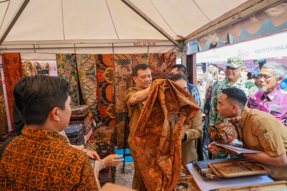 Ragam Produk UMKM Tersaji di Halaman Kantor Gubernur Jateng