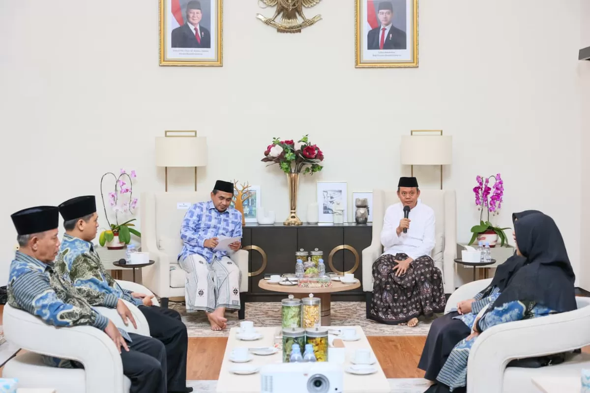 Lepas Kafilah MTQ Korpri, Gus Yasin Dorong Prestasi Lahir dari Penghayatan Al-Qur&rsquo;an