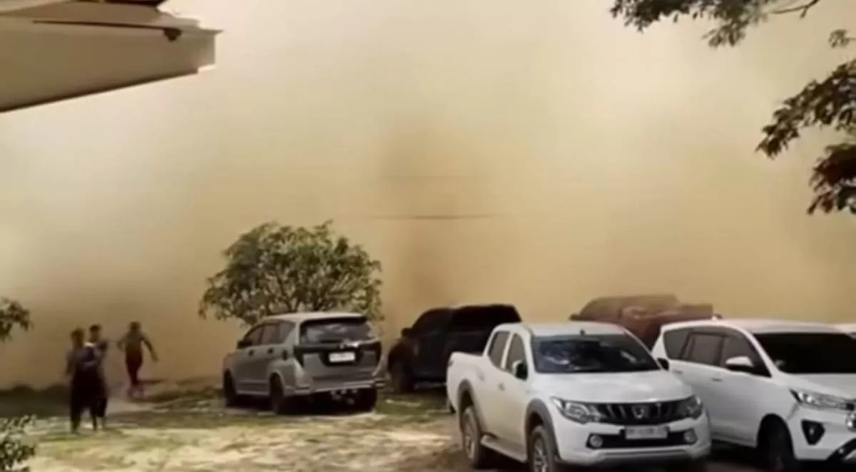 Ancaman debu dari sisa lumpur banjir di Aceh Tamiang. (Instagram/berita_aceh_tamiang_offical)