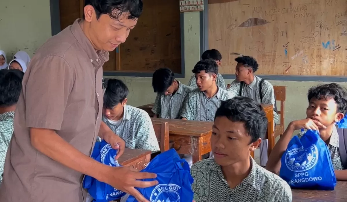 Menu Ramadan Diprotes, Dapur MBG di Pekalongan Konsisten Sajikan Roti, Ayam, Tahu Tempe dan Pisang