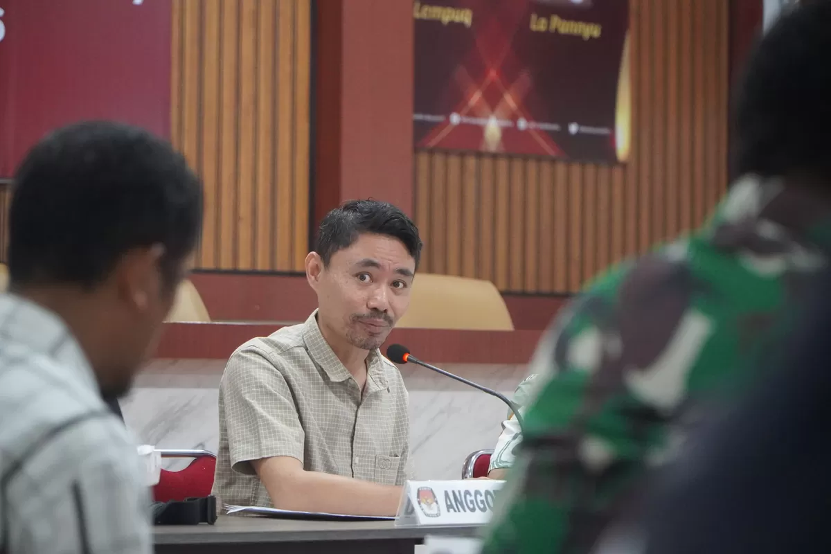 Anggota KPU Bulukumba, Rakhmat  Fajar