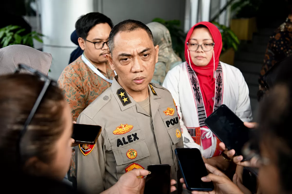 Direktur Jenderal Pengawasan Ruang Digital, Alexander Sabar, mengatakan Komdigi terus memperkuat koordinasi dengan penyelenggara platform digital guna mempercepat penanganan akun-akun yang terindikasi menyebarkan promosi judi online. Foto: Humas Kemkomdigi